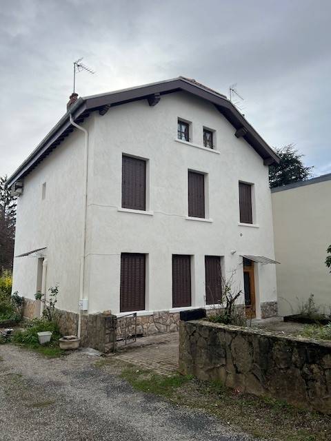 FACADE12jpg_6572e9cf9d4e43.39364047.jpg