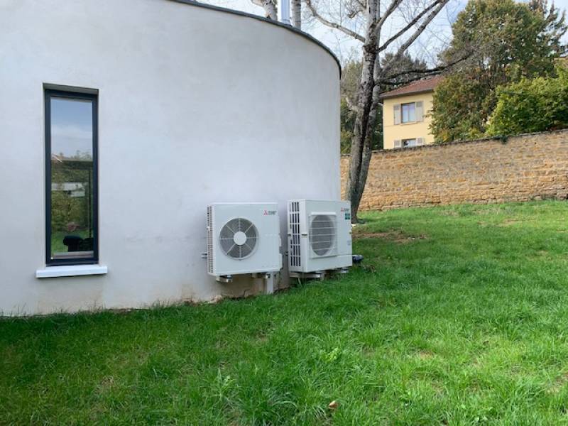 Installation d'une climatisation réversible en split et gainable à Saint Cyr au Mont d'Or