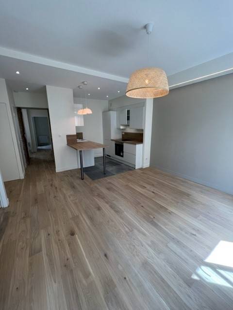 Création d'un coin cuisine tout équipé dans un appartement à Lyon 7